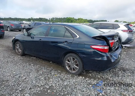 2015 Toyota Camry Se z USA, uszkodzony, nr VIN 4T1BF1FK4FU894703